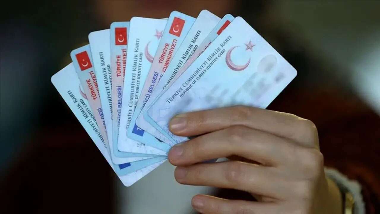Çipli Kimlik Kartlarının 10 Yıllık Süresi Doluyor, Yenileme Ücreti ve Başvuru Şartları