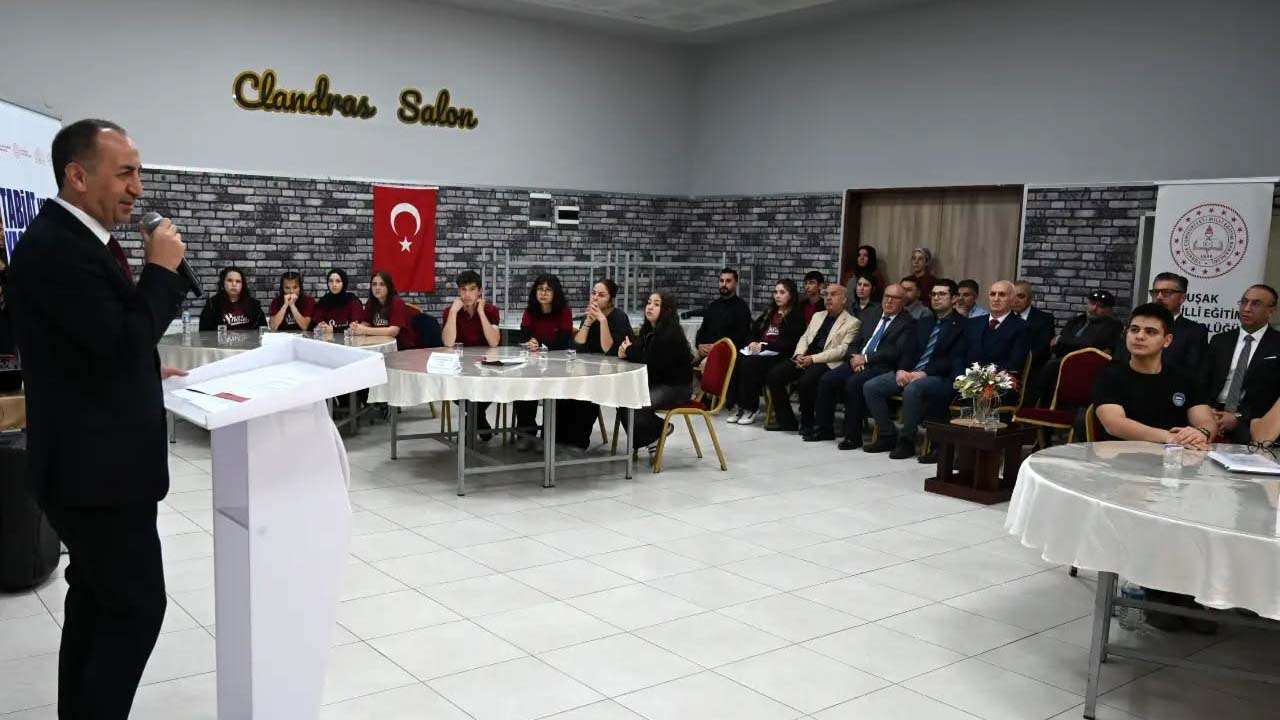 Uşak'ın Gençleri Çevre İçin Yarıştı, Zirveye O Lise Yerleşti