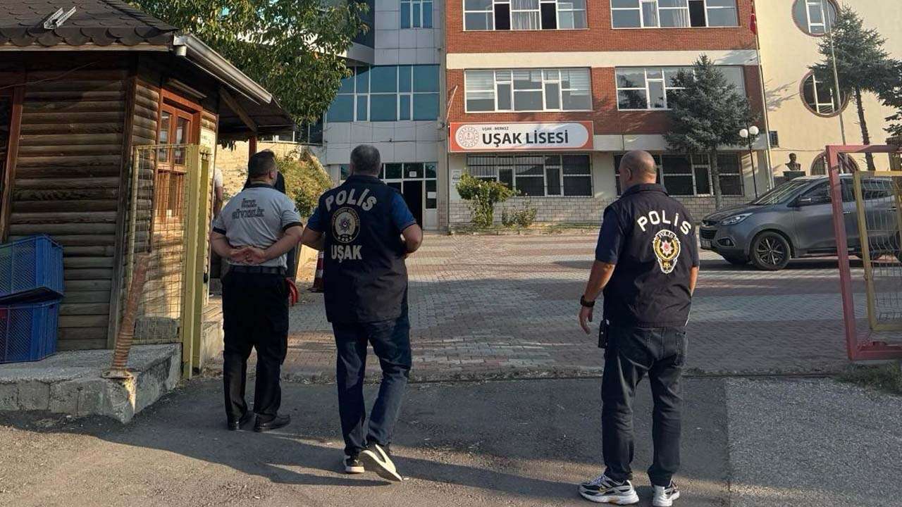 Uşak’ta Emniyet ve Jandarma Okul Çevrelerinde Kuş Uçurtmuyor