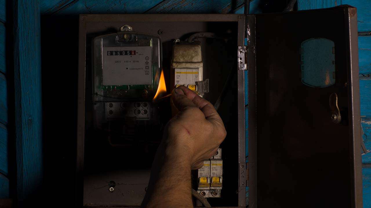 31 Ekim'de Uşak'ın 3 İlçesine Elektrik Kesintisi Uyarısı