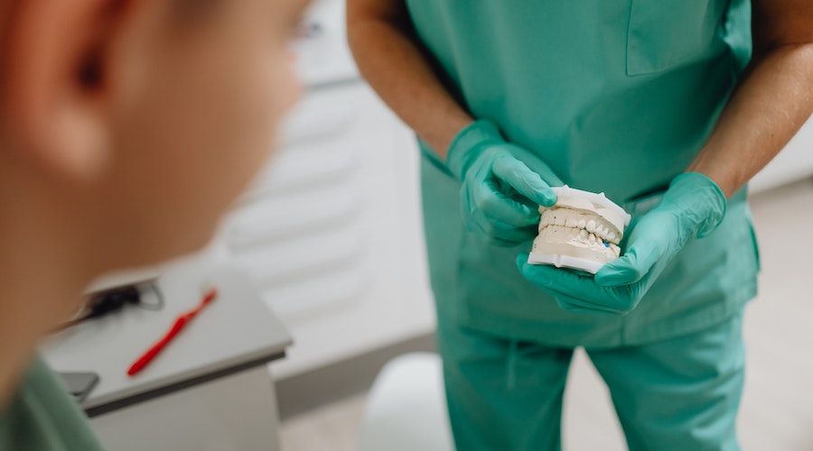SGK implant diş ve numaralı gözlük desteği arttı! Sağlık ödemelerine yüzde 200 zam