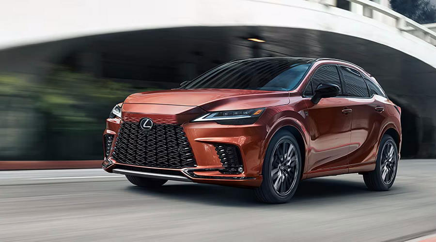 Yolda görenler gözlerine inanamayacak! Lexus RX SUV Türkiye satış fiyatı açıklandı