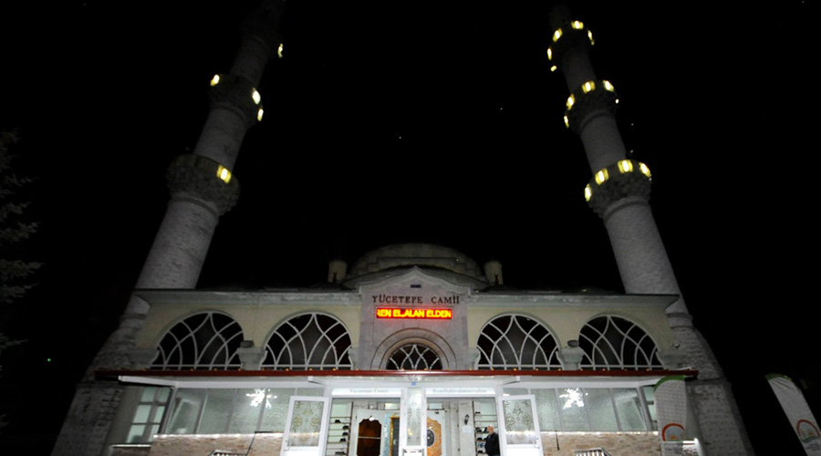 O ilde Ramazan heyecanı başladı! Uşak'ta ilk sahur ve iftar ne zaman? İlk teravih ne zaman kılınacak?