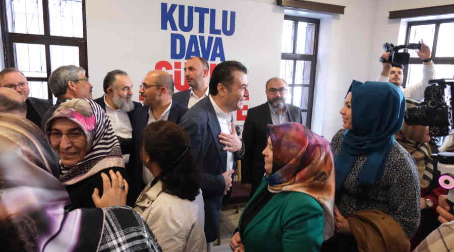 AK Parti Uşak'ta temayül yoklaması başladı