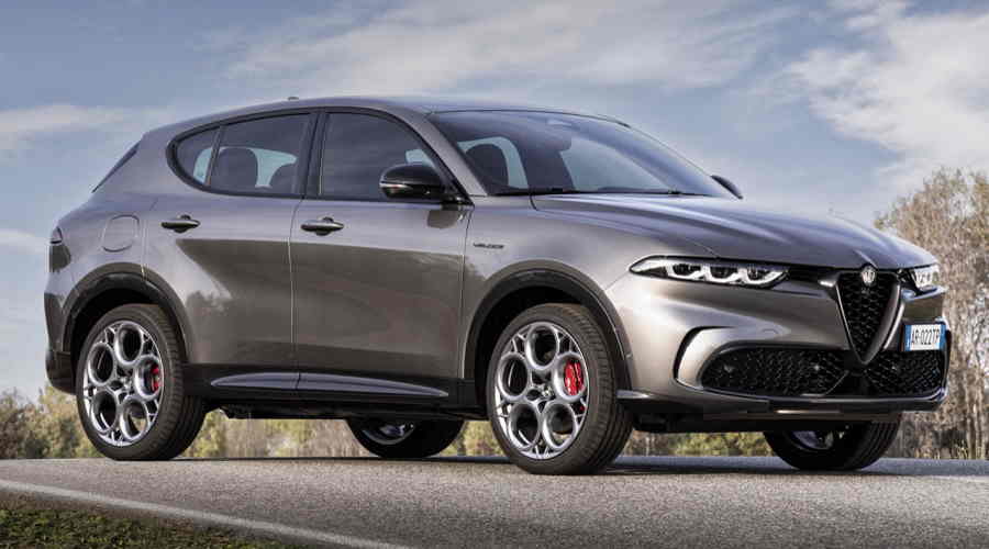 Alfa Romeo'nun bu kompakt SUV modeli çok konuşulacak! Tonale Plug - In Hybrid Q4 fiyatı ve özellikleri