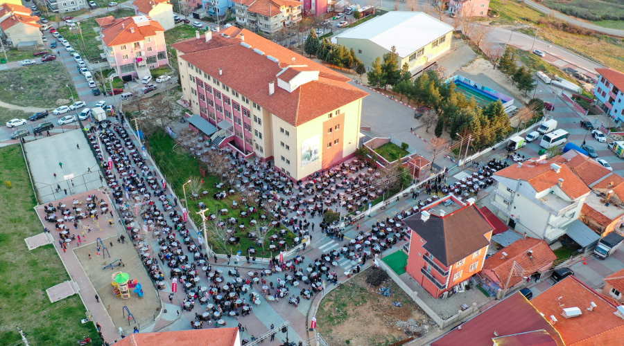 Uşak Belediyesi, Ramazan Ayı’nın coşkusunu mahallelere taşıyor