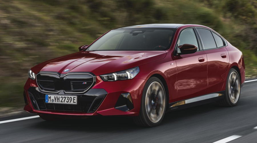 Baştan sona tasarım harikası! Elektrikli BMW i5 M60 tanıtıldı! Tasarımı ve teknik özellikleri dikkat çekiyor