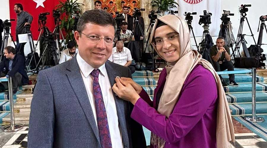 Fahrettin Tuğrul TBMM kaydını yaptırdı