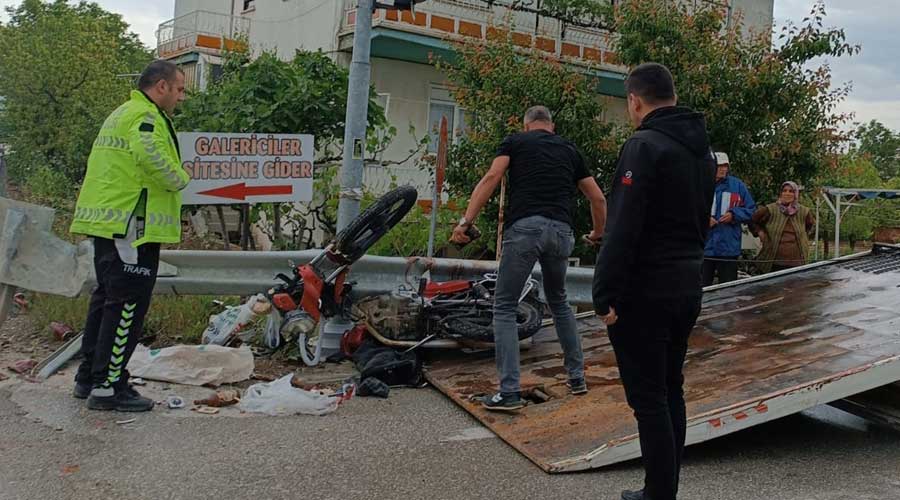 Kazada yaralanan 70 yaşındaki motosiklet sürücüsü hastanede öldü