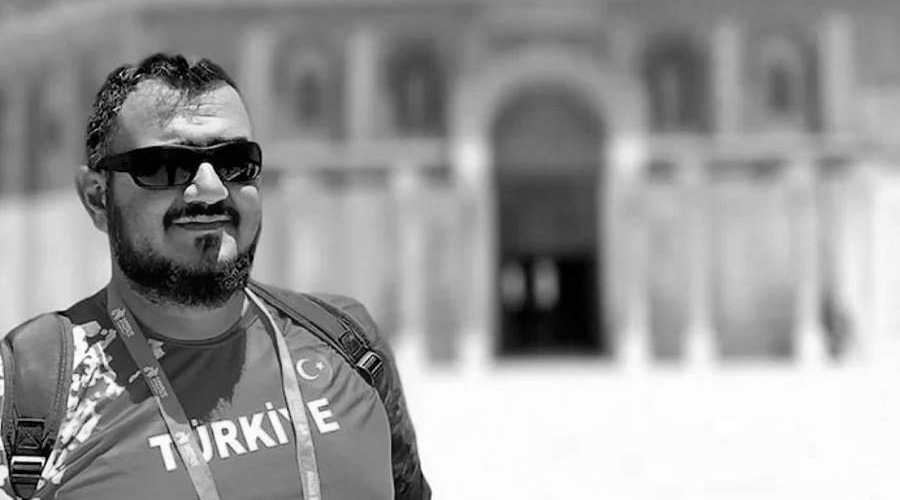 Atletizm Milli Takım Antrenörü Çağrı Oflaz, kalbine yenik düştü