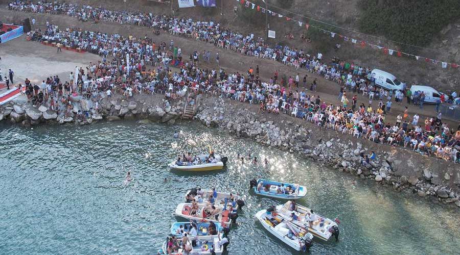 Tertemiz plajı, doğası ve sakinliği ile Adrasan Antalya’nın göz bebeği olmaya devam ediyor