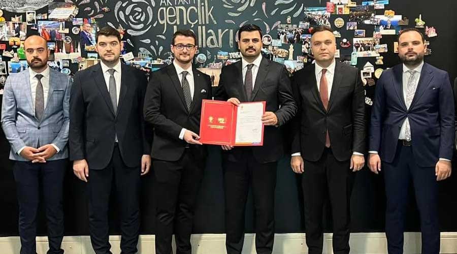 AK Parti Uşak Gençlik Kolları Başkanı İsmet Özkan oldu