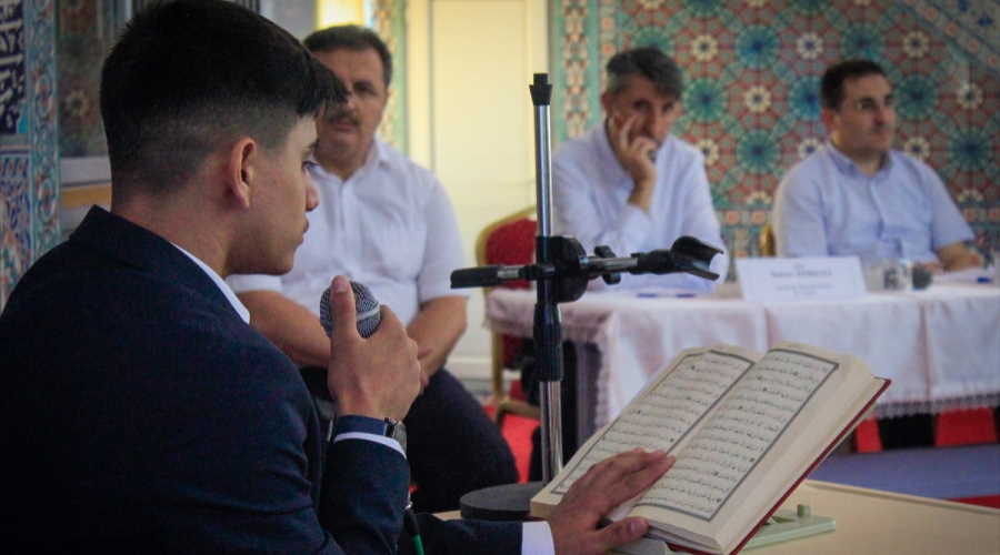 "Kur'an-ı Kerim'i Yüzünden Güzel Okuma Yarışması Bölge Finali" Uşak'ta yapıldı
