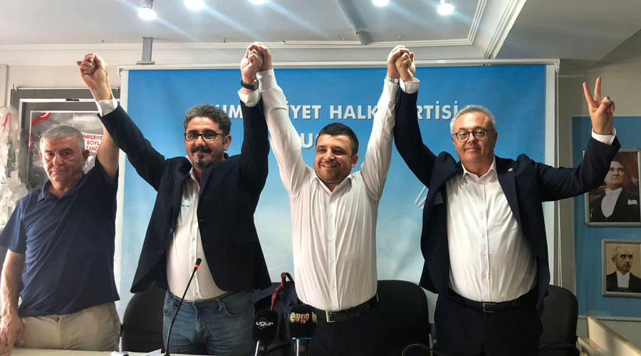 Emre Karslı, CHP Uşak Merkez İlçe Başkanlığı adaylığını açıkladı