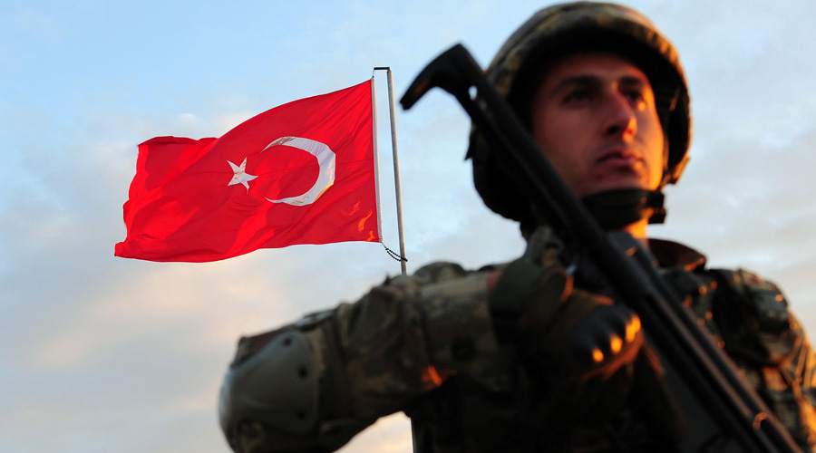 Uşak Belediyesi askere gidecek gençler için “Asker Çantası” hazırladı
