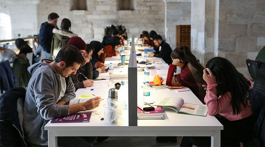 GSB’den KYK burs ve krediler hakkında duyuru: 2023 KYK burs ve kredi ne kadar?