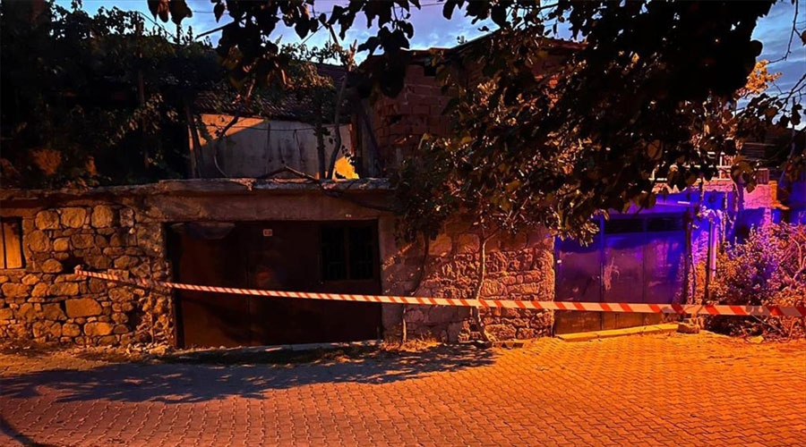 Uşak'ta damdan düşen Dursun Kayhan hayatını kaybetti