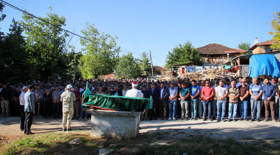 Uşak'ta Burak Alsay ve İlyas Çakın son yolculuklarına uğurlandı