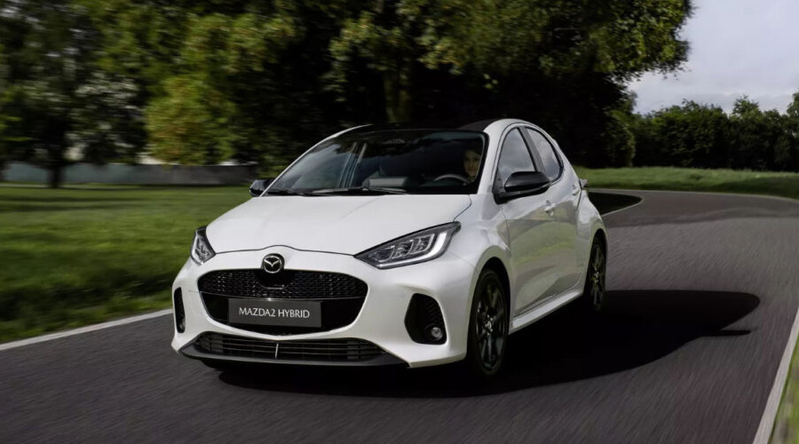 Beklenen gün nihayet geldi: 2024 Mazda2 Hybrid üstündeki örtü kalktı