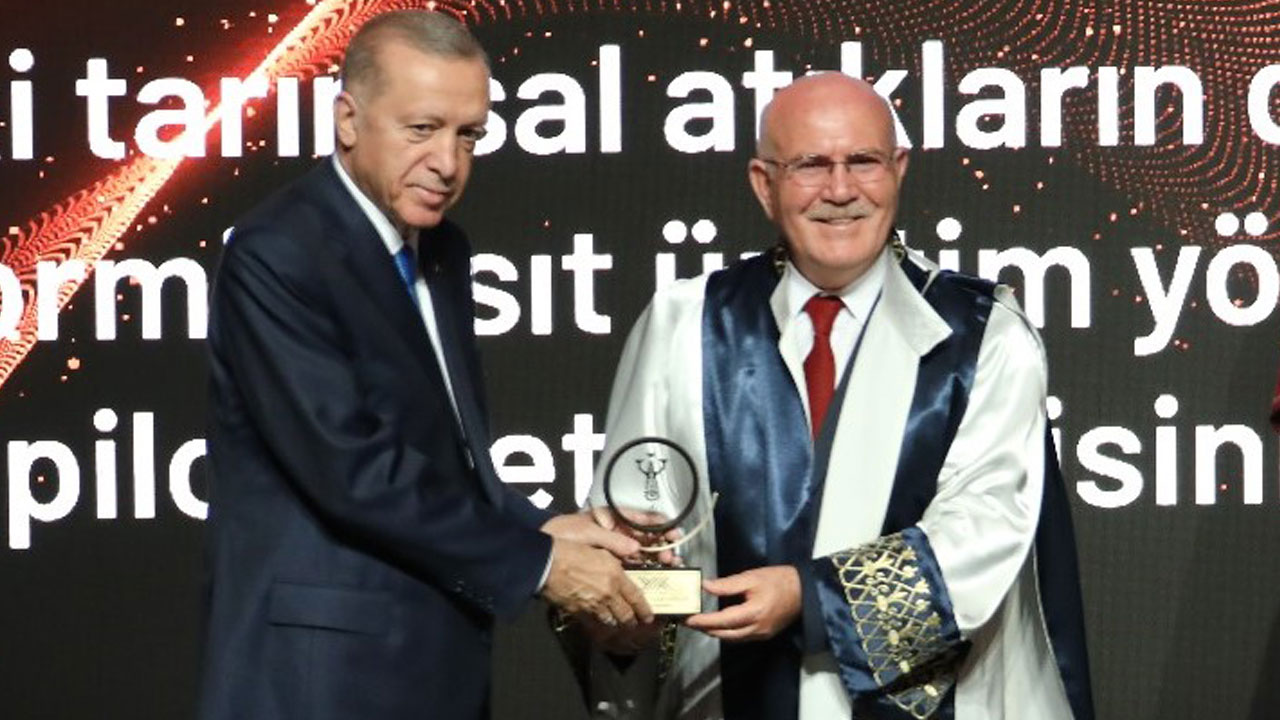 Uşak Üniversitesi’ne ödül Cumhurbaşkanı Erdoğan’dan: Yerele katkıda birinci!