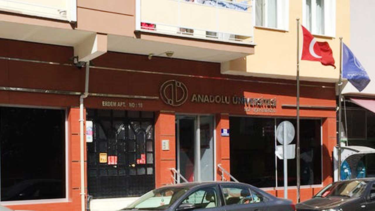 Uşak Açık Öğretim Bürosu adresi, iletişim ve ulaşım bilgileri