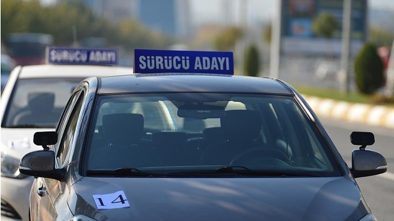 Uşak'ta dev soruşturma: Sürücü kursları kıskaç altında