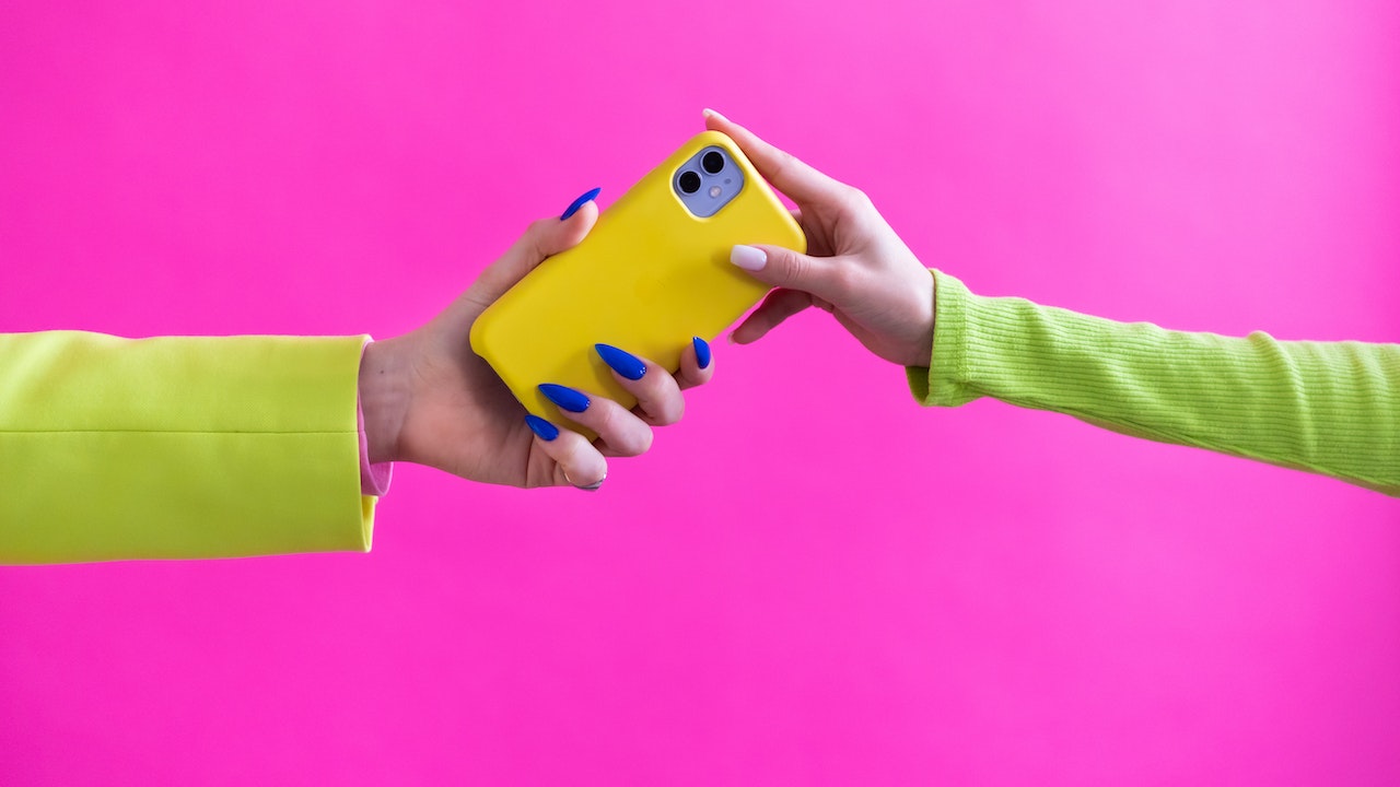 Vergisiz telefon ve bilgisayar Resmi Gazete’de! Kimler alabilir, ne kadar indirim yapılacak?