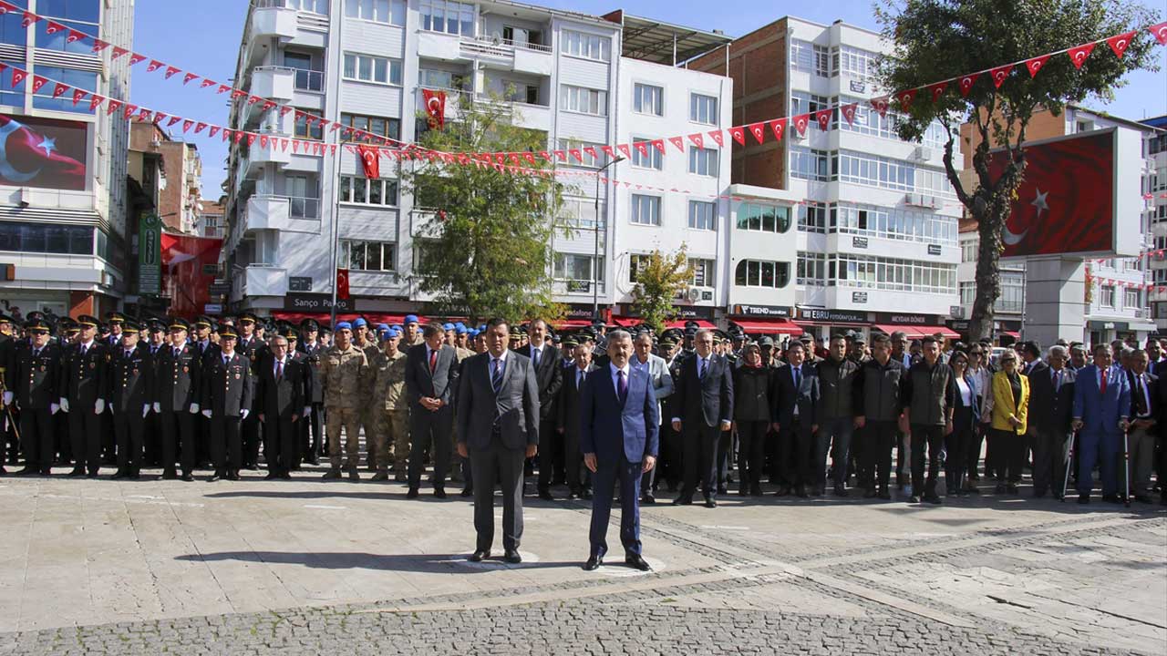 Uşak'ta Cumhuriyetin 100. yıl dönümü kutlamaları başladı