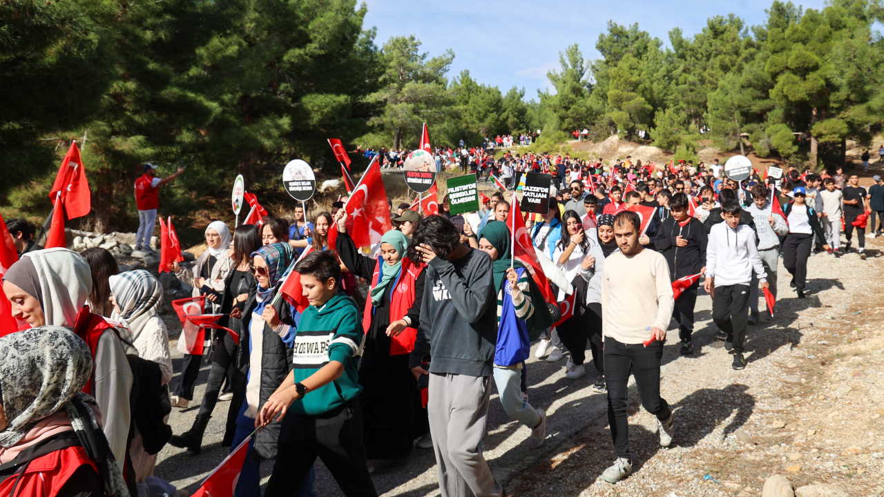 Uşak'ta gençler Filistin için kenetlendi