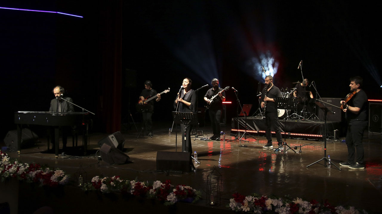Uşak Belediyesi "Necip Fazıl Kısakürek'i Anma Gecesi" düzenlendi