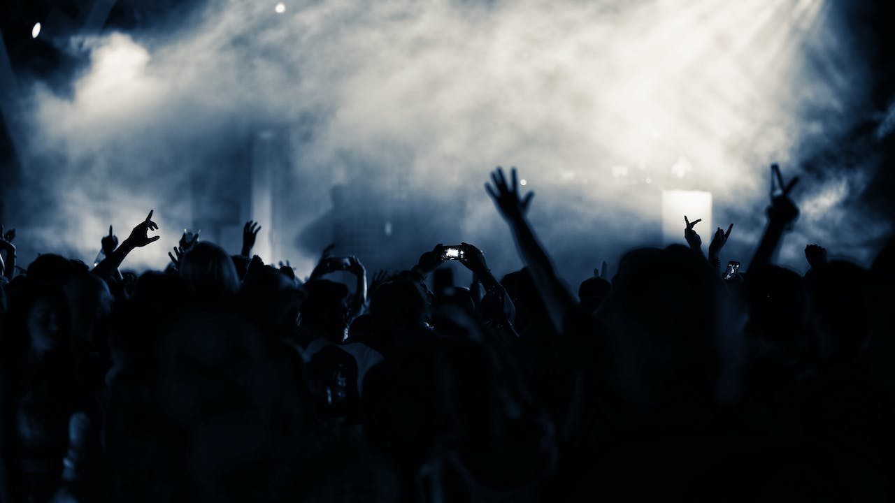 Uşaklılar hafta sonu planı yapmadan mutlaka okuyun: Konser, tiyatro, parti…