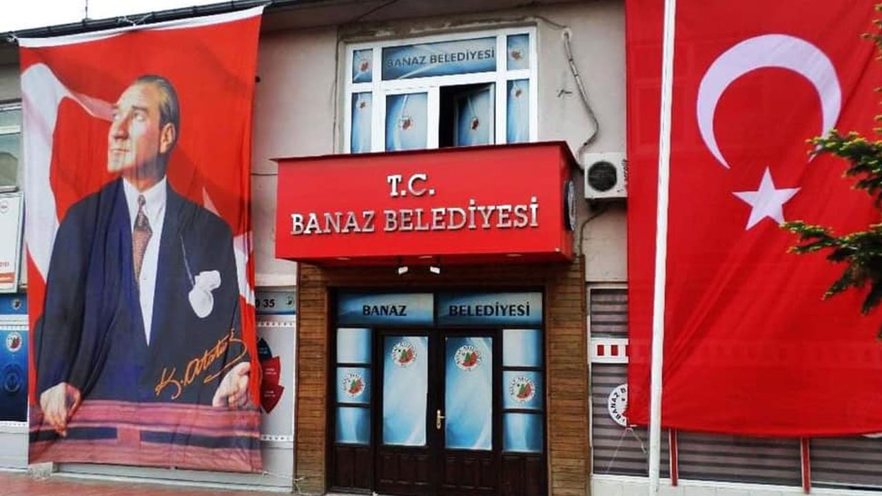 Banaz Kaymakamlığı ve Banaz Belediyesi nerede, adresleri ve iletişim bilgileri