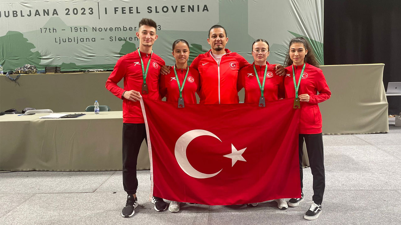 Uşaklı karatecilerden Slovenya’da madalya rekoru