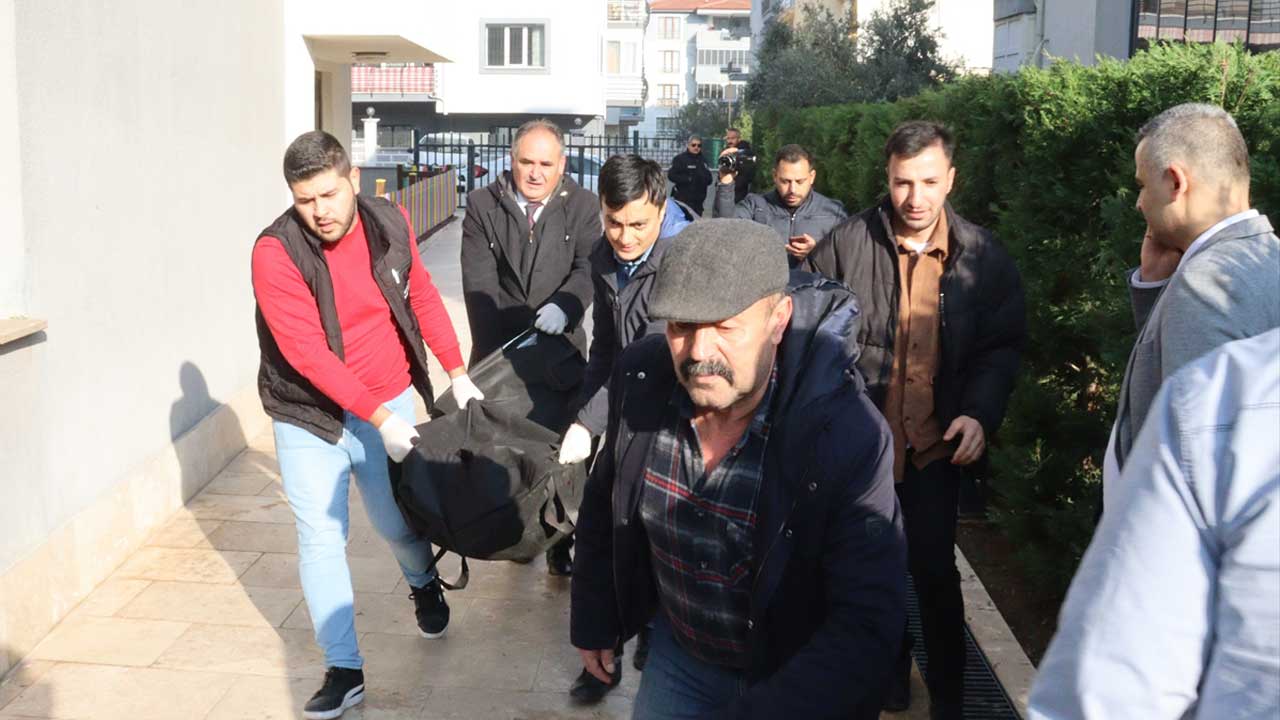Lisenin müdür yardımcısı evinin çatısında ölü bulundu