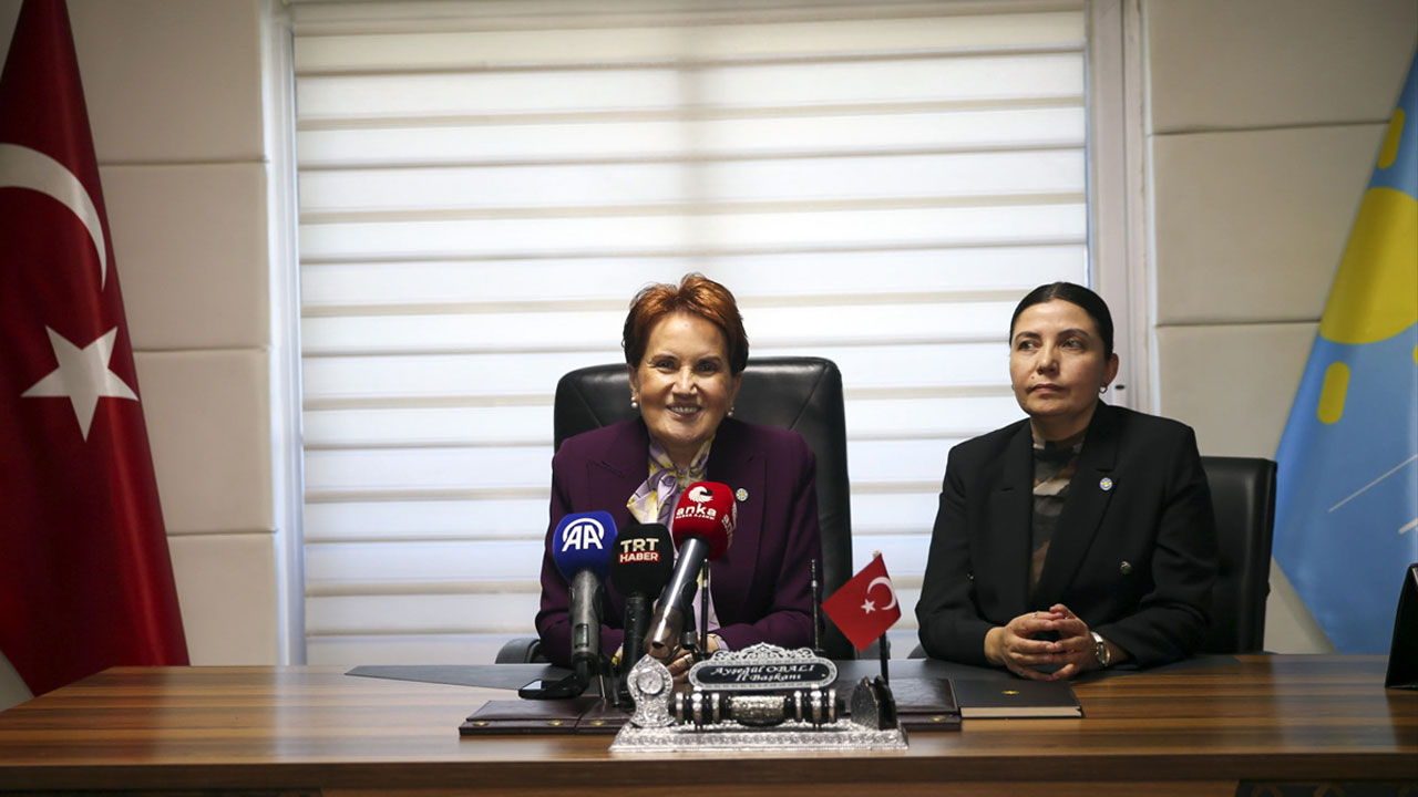 Meral Akşener’den partisinin Uşak İl Başkanlığı ziyaretinde "operasyon" çıkışı