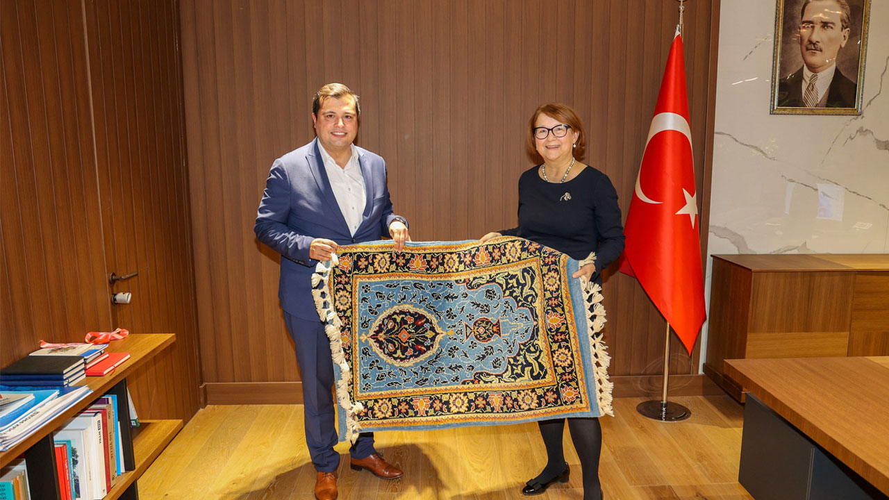 Finlandiya büyükelçisinden Uşak Belediyesi'ne ziyaret! Hibe programı görüşüldü!