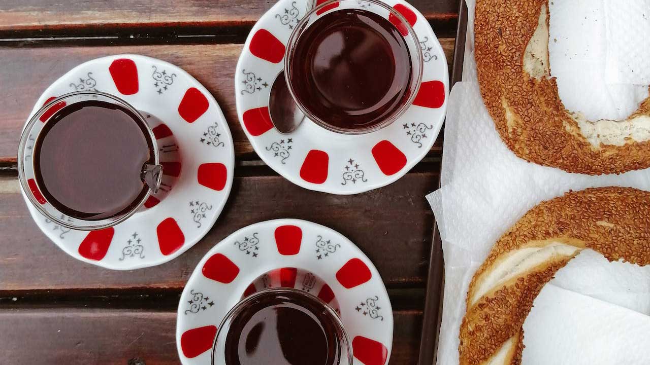 Uşak’ta yılbaşı öncesi zam şoku! Kıraathanelere gitmek yürek isteyecek…