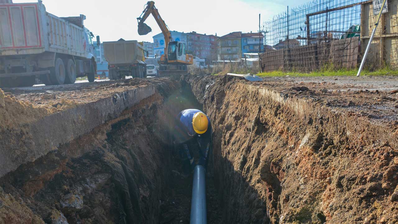 Uşak’ta yağmur suyu şebeke hatları yenileniyor
