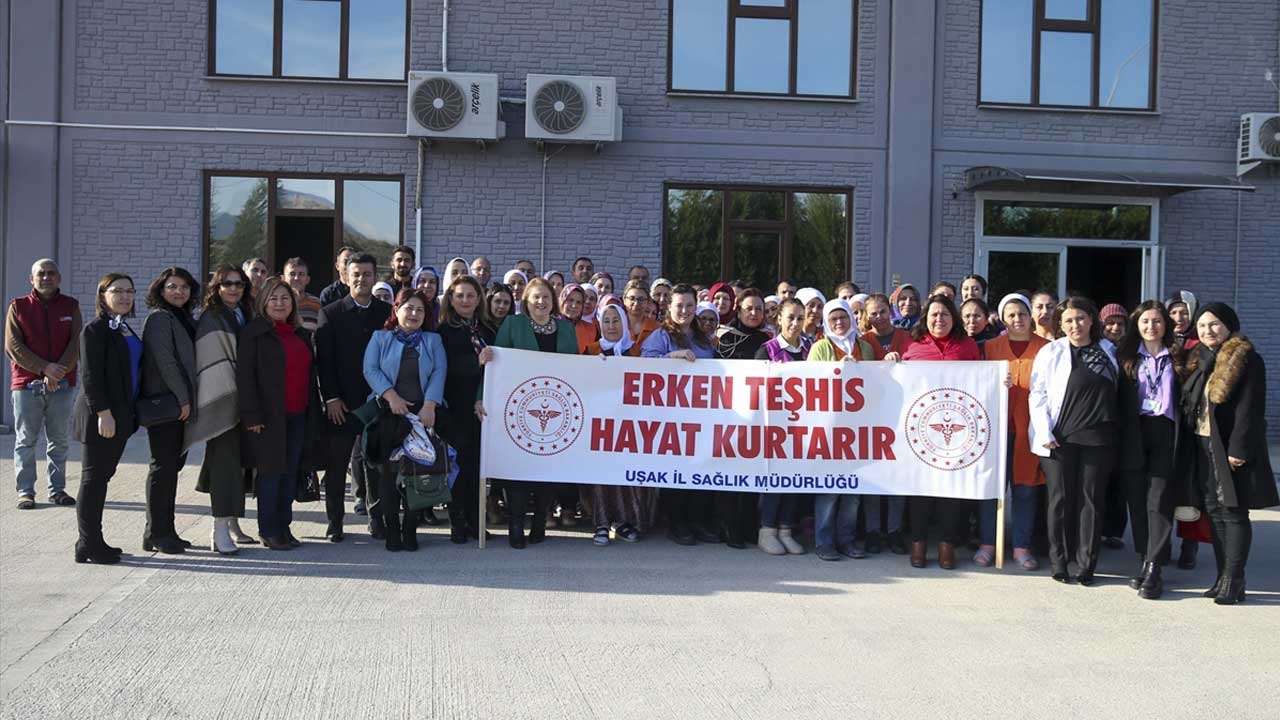 Uşak'ta fabrikalarda çalışan kadınlara eğitim verildi