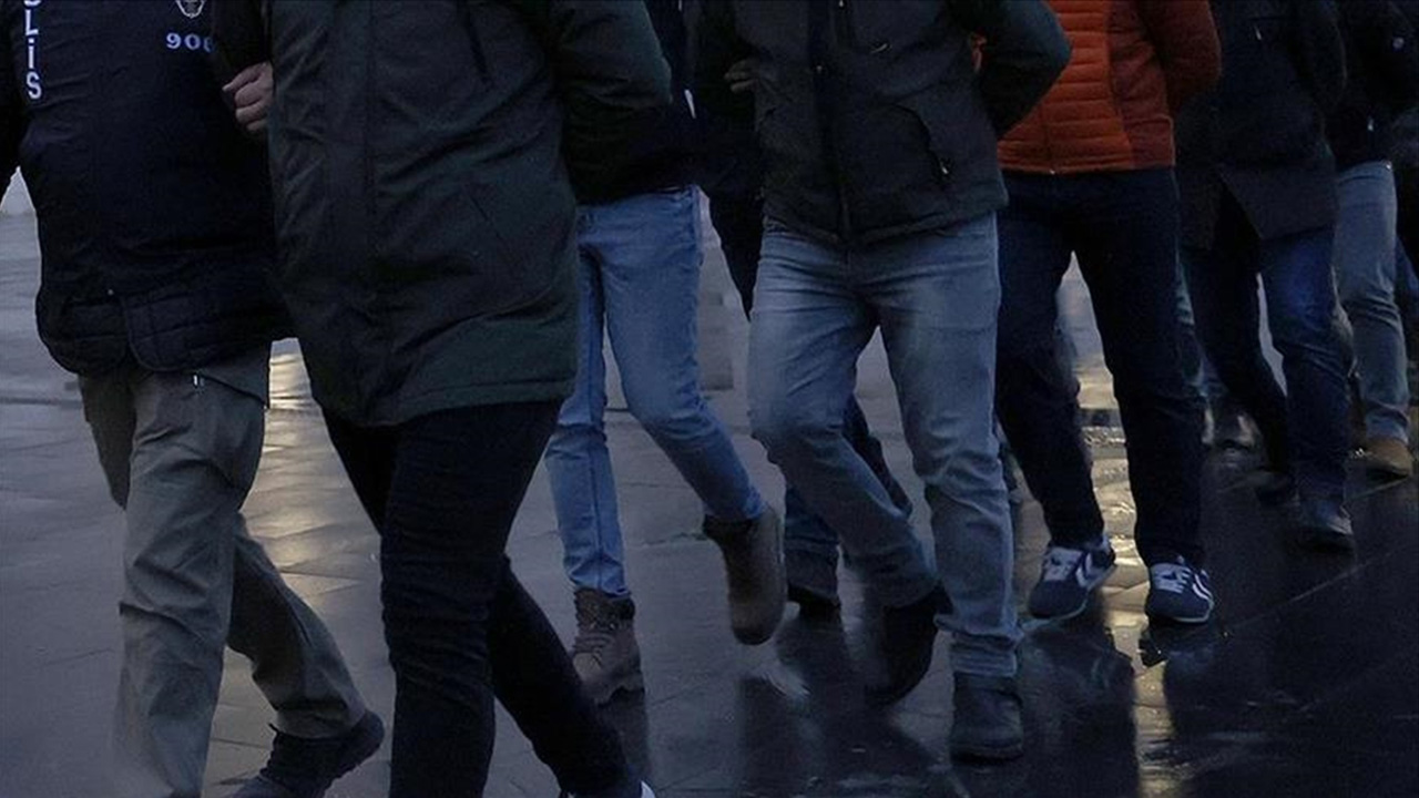 Uşak dahil 78 ilde “silah” operasyonu: İki binin üzerinde gözaltı var