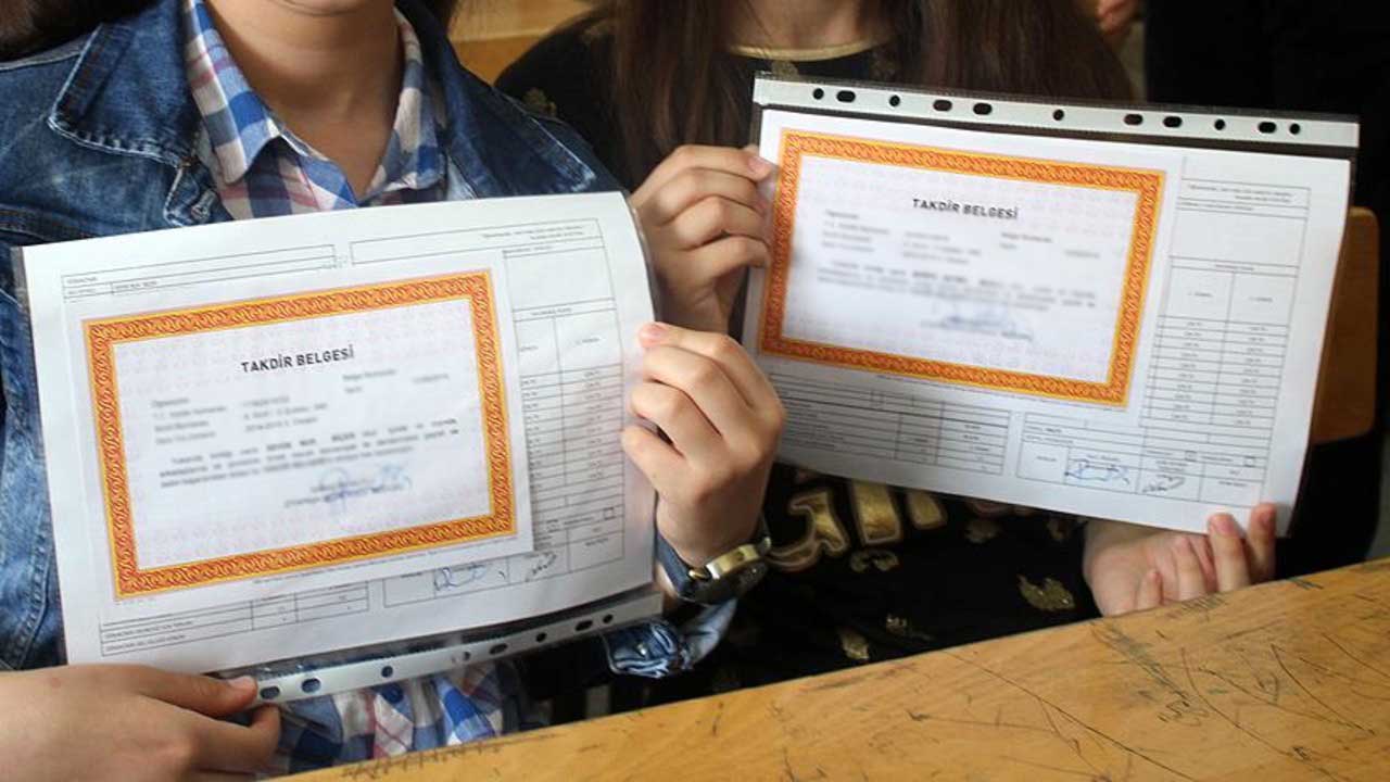 Takdir ve teşekkür belgesi kaç puanla alınır? Ortaokul ve lise takdir-teşekkür hesaplama