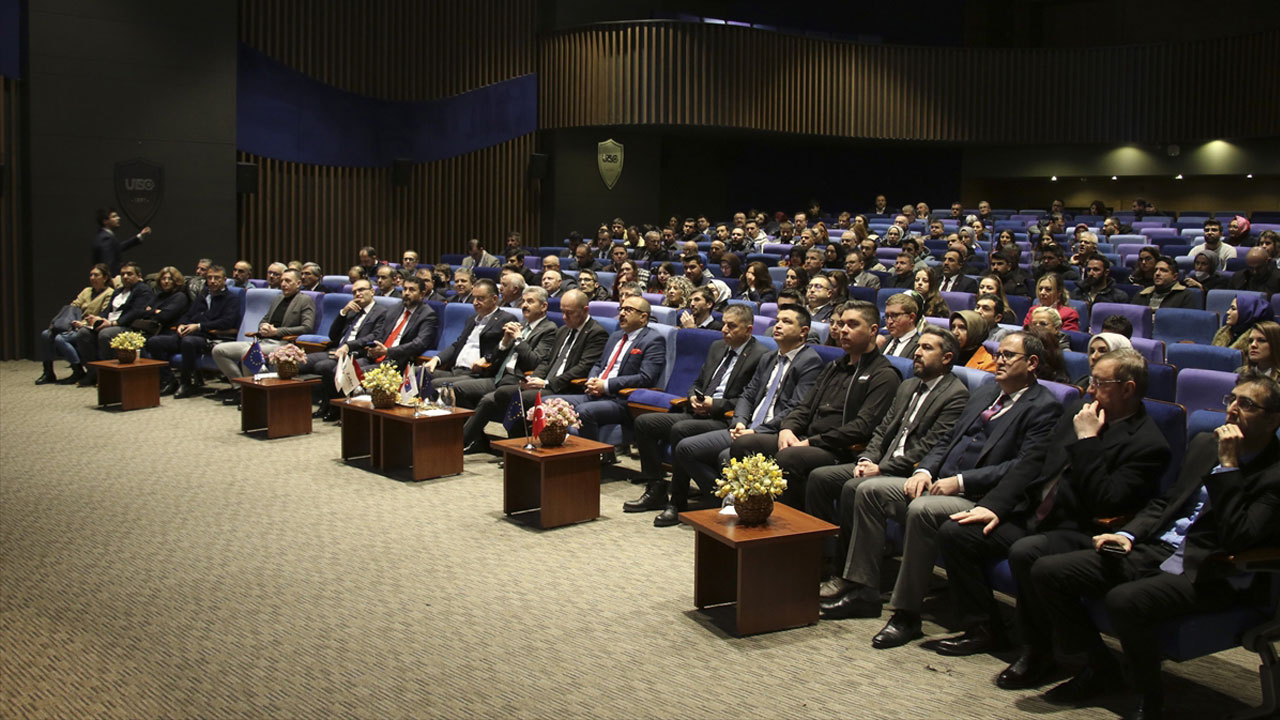 "Akdeniz Havzası'nda Sınır Ötesi İşbirliği Programı" Uşak'ta tanıtıldı