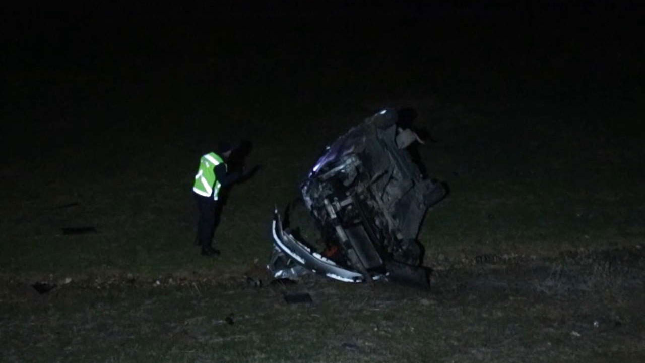 Uşak'ta Güney Çevre Yolu'nda tarlaya uçan otomobildeki 2 kişi yaralandı