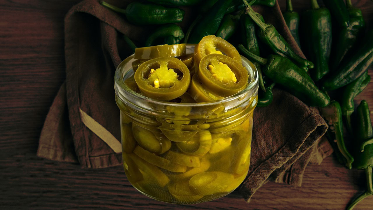 Jalapeno biber turşusuna bubaharatı eklerseniz biberleriniz cips gibi olacak