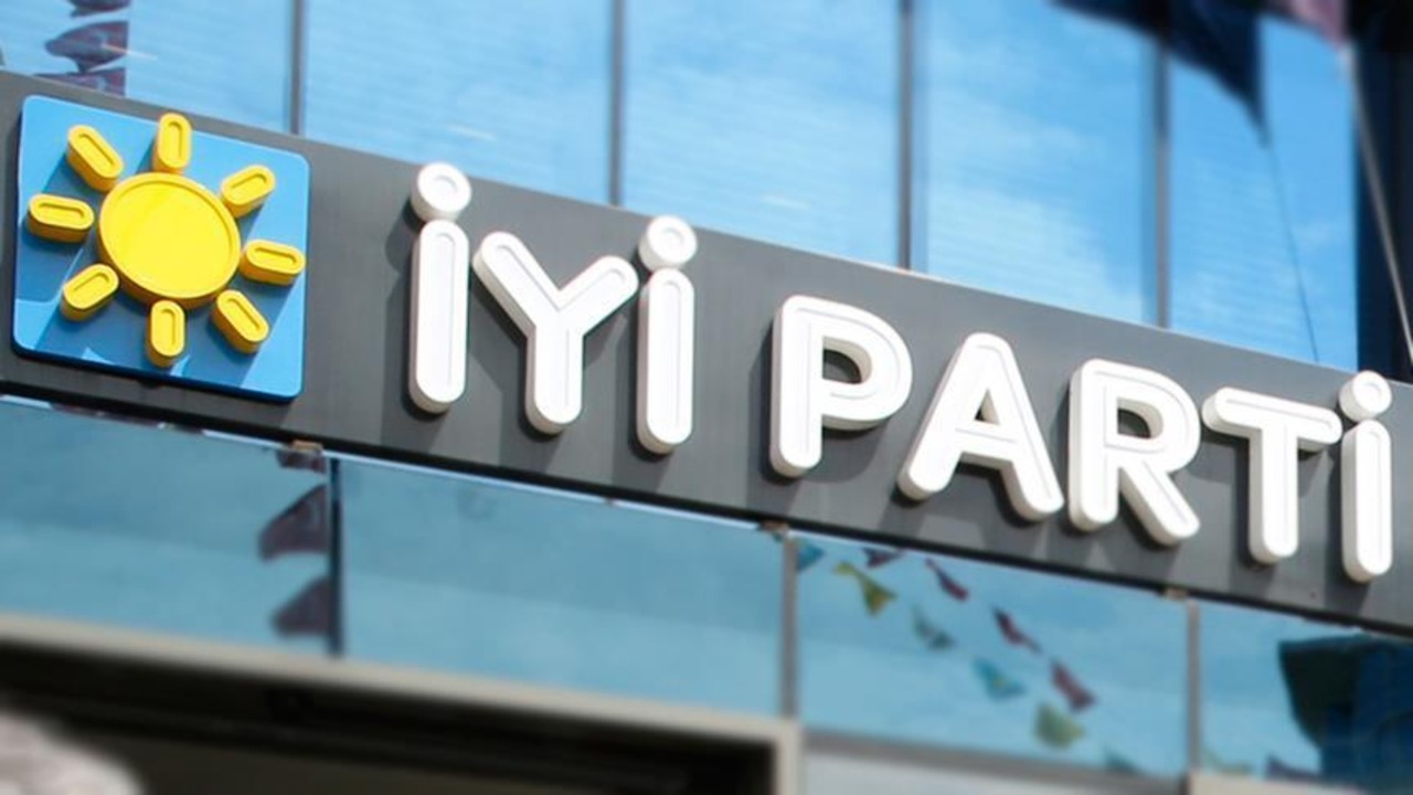 Uşak'ta İYİ Parti’den bir istifa daha: Sessiz sedasız istifa etti!