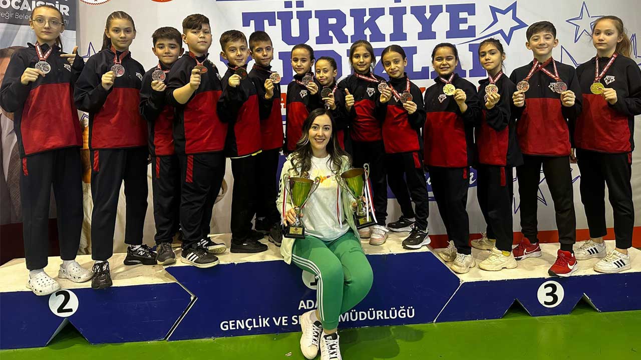 Türkiye Yıldızlar Karate Şampiyonası’nda Uşak’ın Yıldızları Parladı
