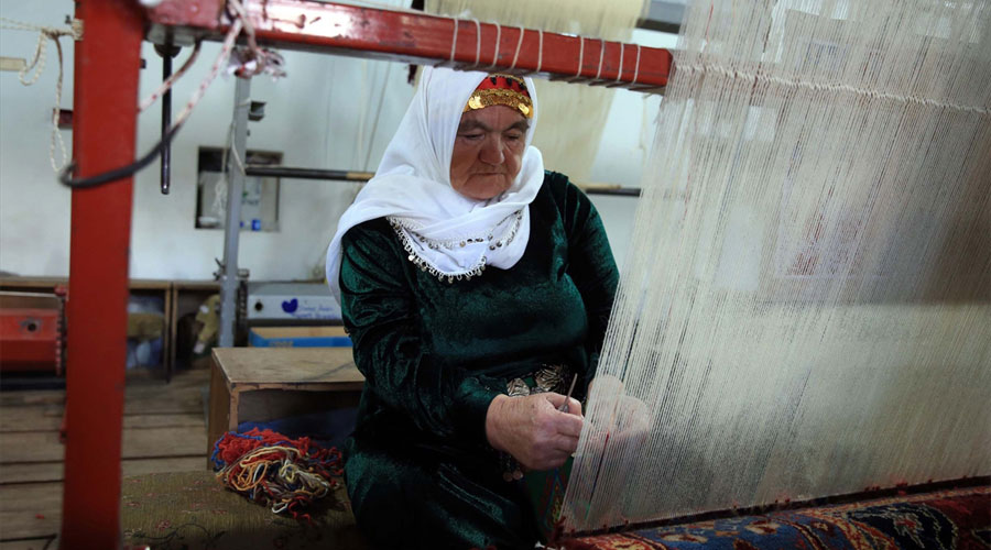 Günde ortalama 7 bin ilmek atıyor