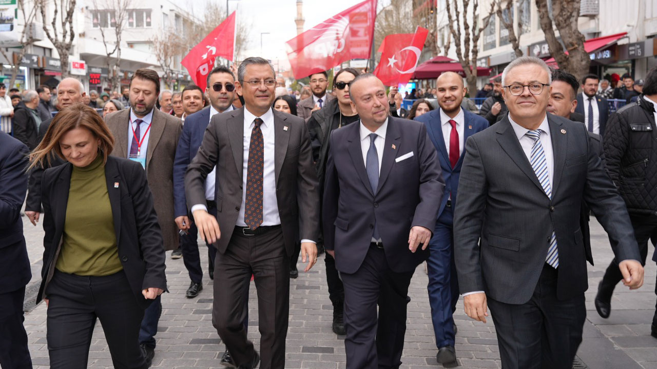 Uşak CHP’de DEM sessizliği sürüyor