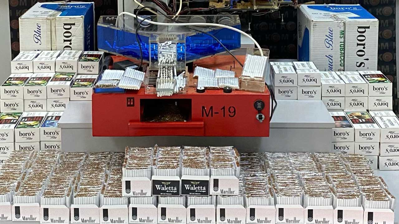 Uşak'ta bir evde 24 bin 200 bandrolsüz makaron ele geçirildi