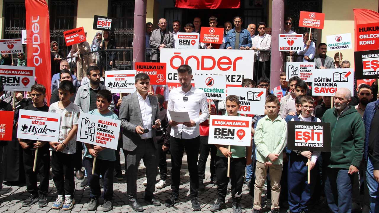 Uşak İmam Hatipliler Derneği'nden belediyeye hizmet binası tepkisi